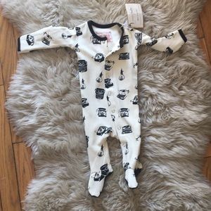 Baby stretchy brand new fits so nicely